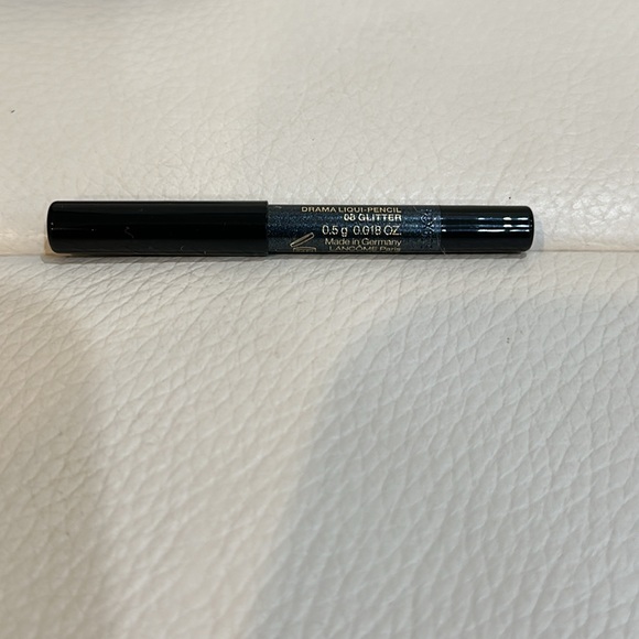 Lancôme 6 Pieces Makeup Set Includes Makeup Bag - Picture 12 of 16